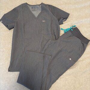 Figs graphite scrub set